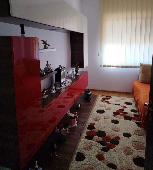 Casă Duplex 120mp  cu curte si gradina in centru Galanesti.