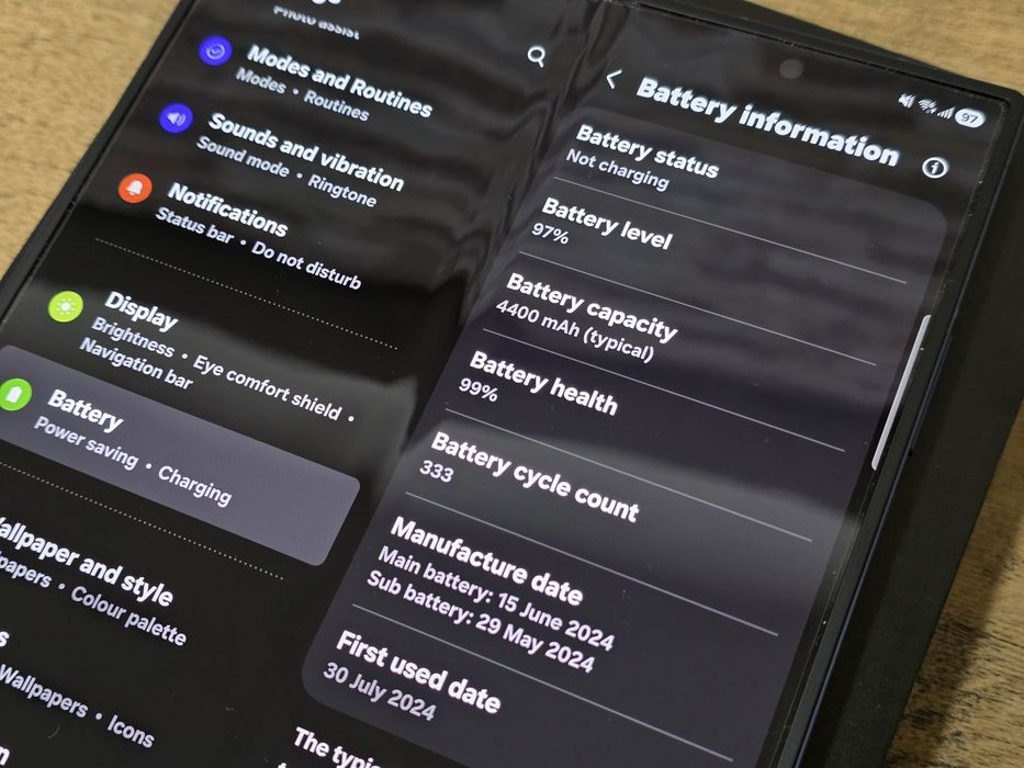 Samsung Galaxy Fold 6 Navy 256GB Гаранция