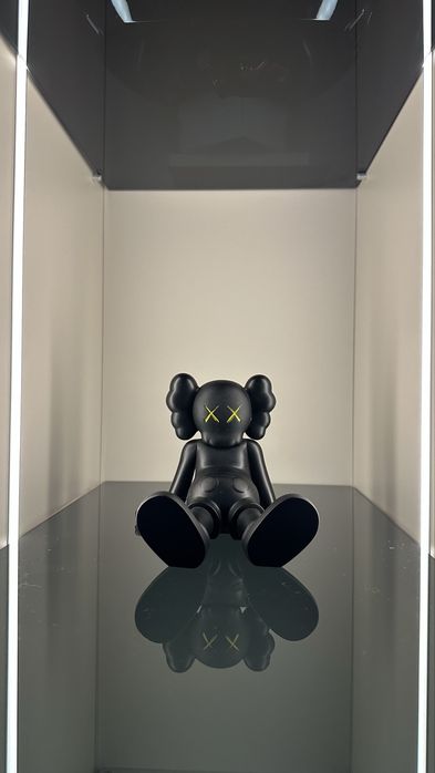 Коллекционная фигурка KAWS Companion (Черная)
