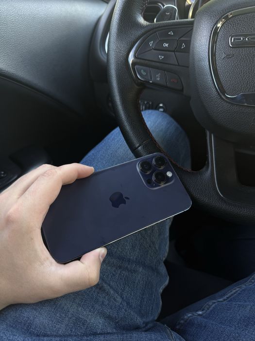 Срочно продам Айфон Iphone 14 pro max