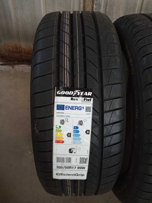2 Нови летни гуми 205/50R17 Goodyear EfficientGrip* Run-Flat 89W RSC