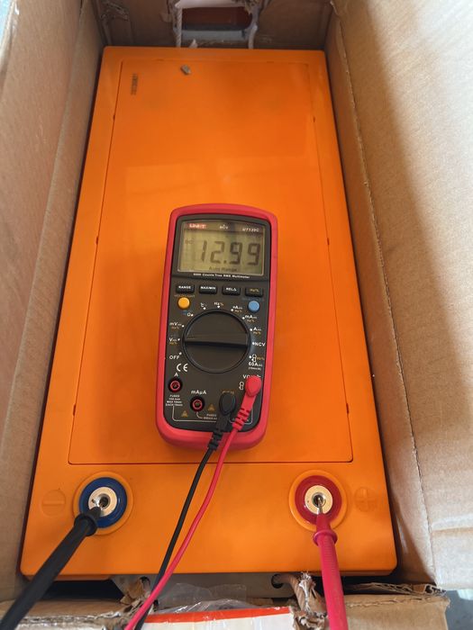 Продается гелевый аккумулятор 150Ач для солнечных станций