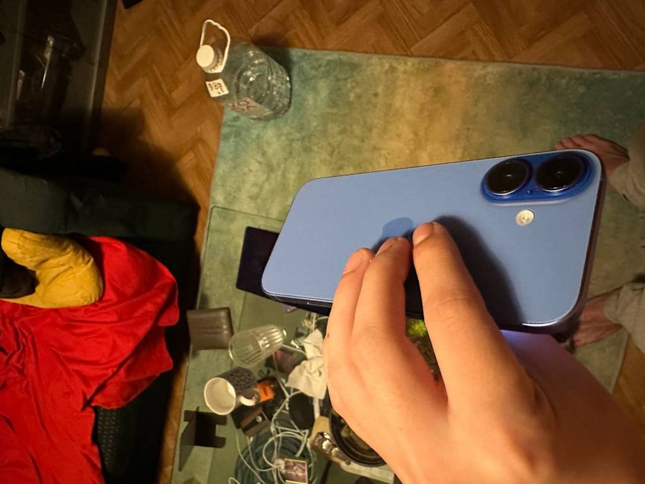 Iphone 16 ultramarine 128