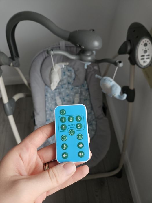 Leagan electric cu sunete albe