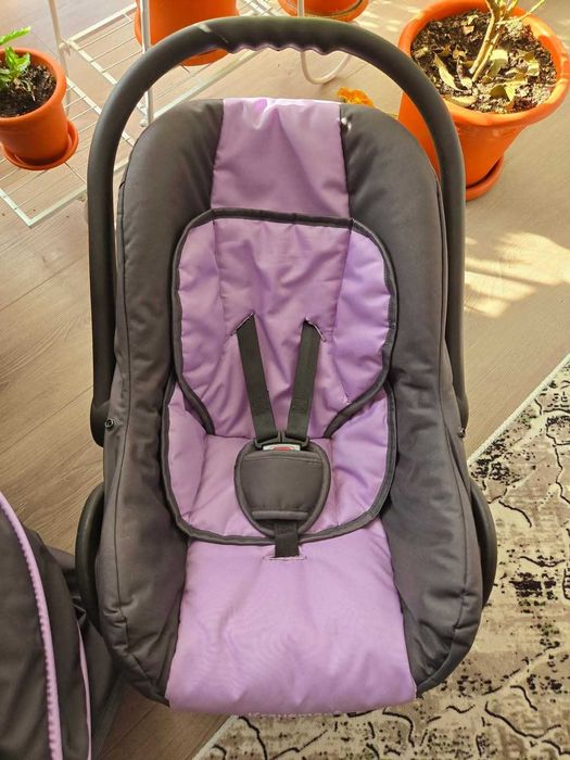 Vând cărucior Krausman