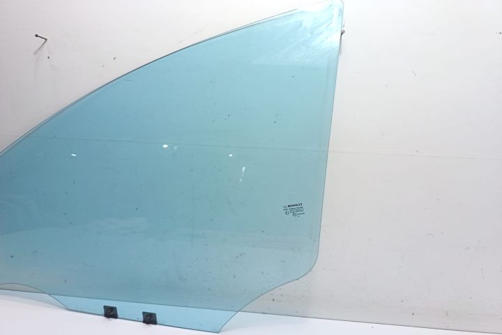 Geam usa fata stanga Renault Zoe prima generatie