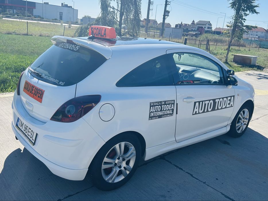 Școala de Șoferi – Categoria B 2500 ron