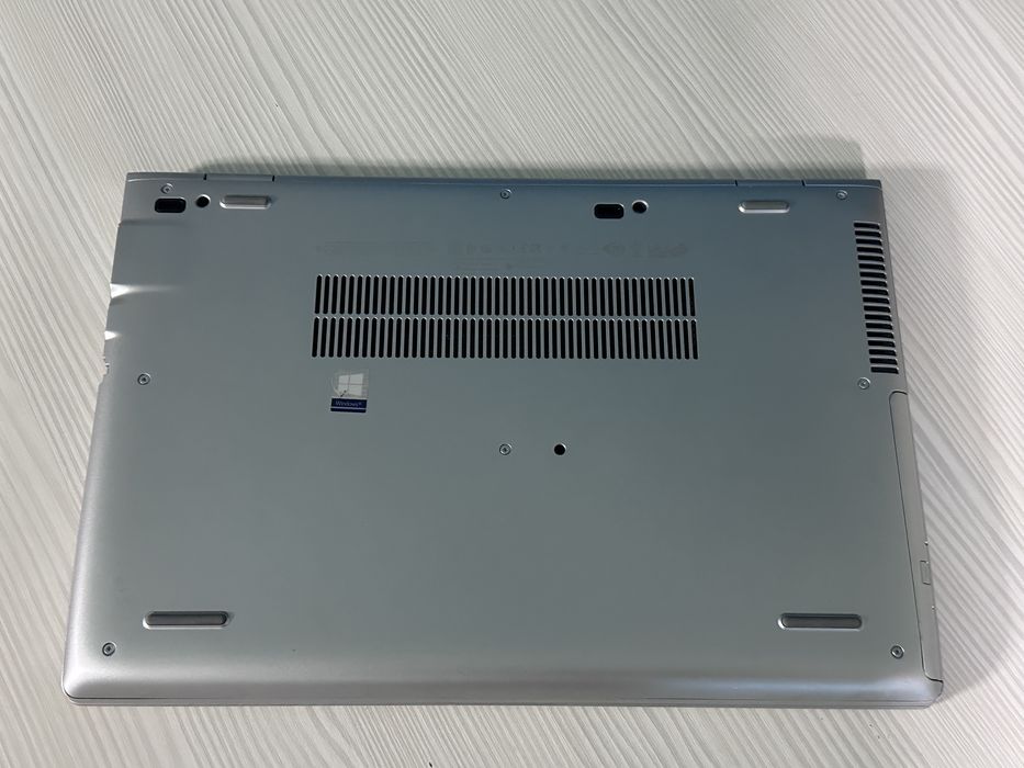 Laptop HP ProBook - intel Core i5 8250u - 8Gb DDR4 - SSD240 - 15.6 IPS - bateria 100%
