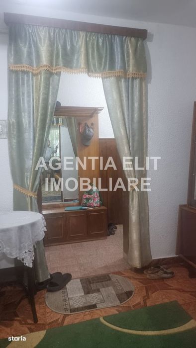 Apartament 2 camere, zona Scolii nr 7, 54 mp, decomandat