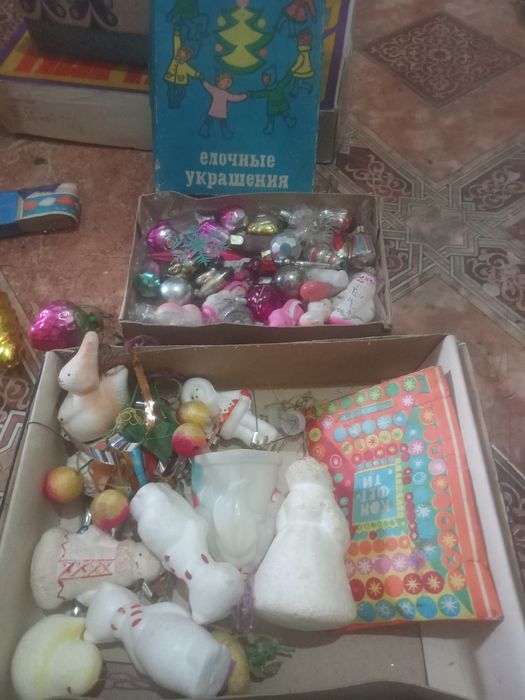 Продам новогодние игрушки.
