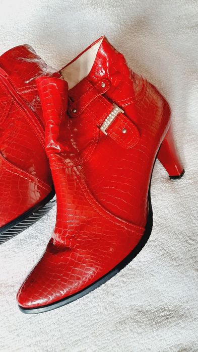 Botine damă din piele Arcomixt fabricate în România, nr.41