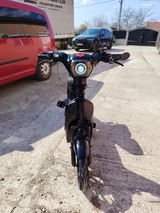 Scuter electric fara permis