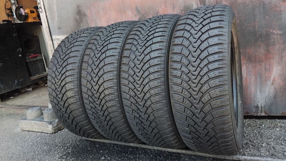 4бр. зимни гуми 225/60/17 Falken Euro Winter 
dot23