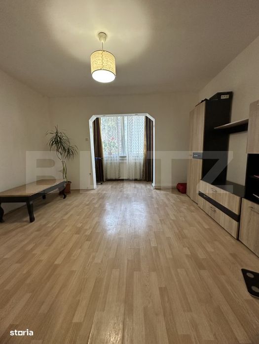 Apartament de vanzare, 55 mp, zona Dambu Pietros