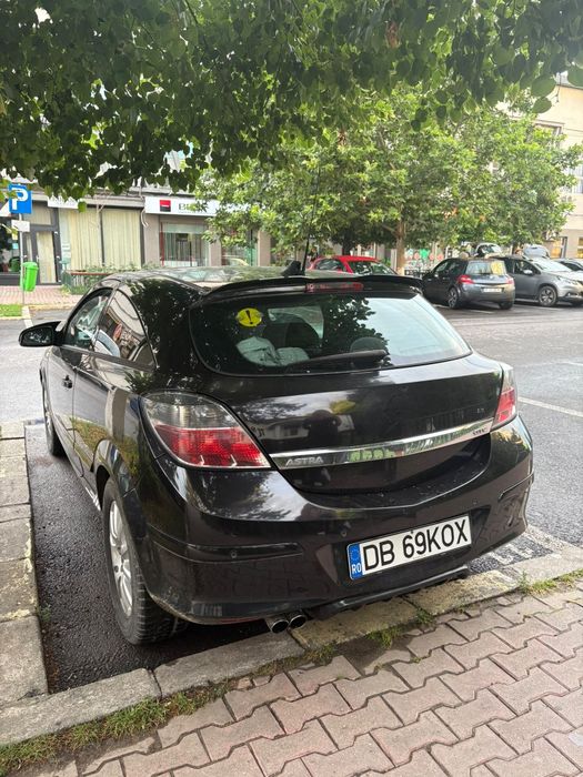 Opel Astra H GTC