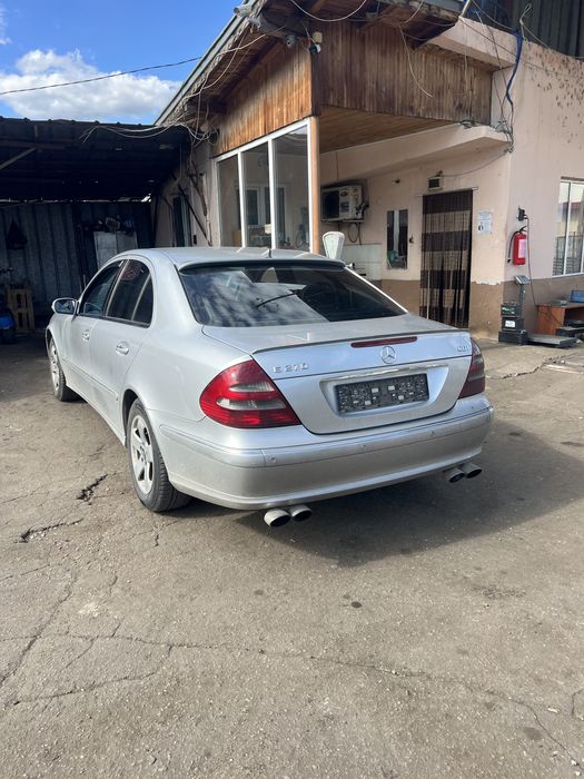 Мерцедес w211 Е270  177кс 2004г НА ЧАСТИ