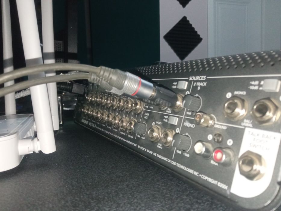 Mackie Bigknob controller студийный монитор контроллер