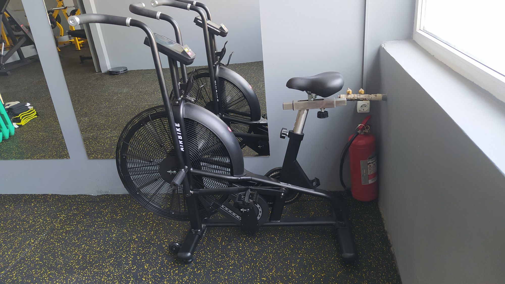 Air bike bicicleta sala fitness Mizil OLX.ro