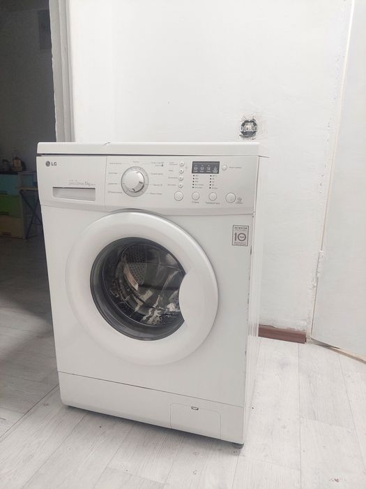 Срочно продам стиральную машину