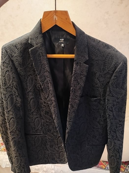 Пиджаки, по 5000