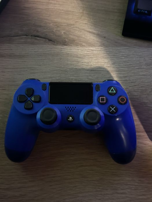 PlayStation 4 slim 1TB