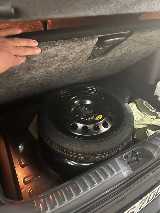 Treker 2 primer sotiladi.cherezbank kredit, naqt .