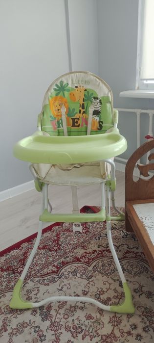 Стол для кормление