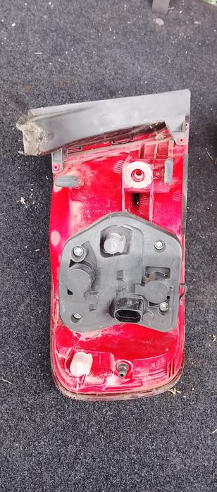 Tripla / lampa stop audi A4 b8.5 limuzina