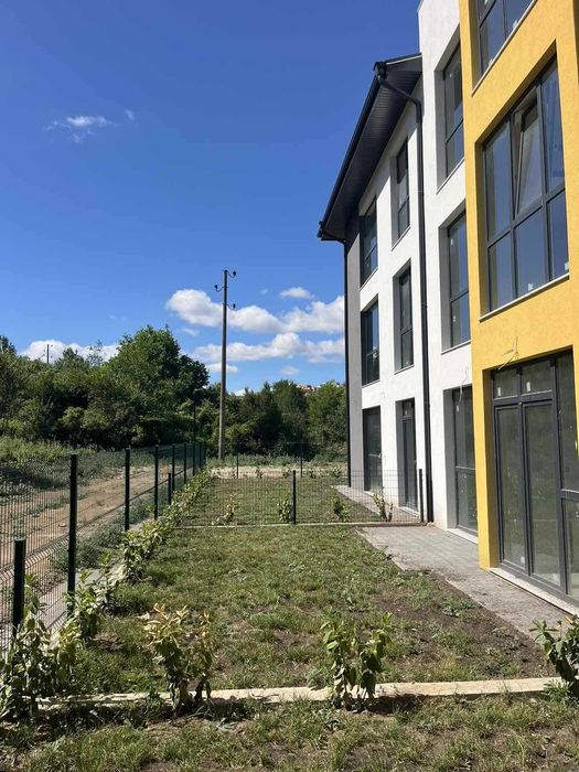 Продава се Четиристаен апартамент в Търговище, Запад 3 - 155 кв.м за 1142 €/кв.м - Снимка #2