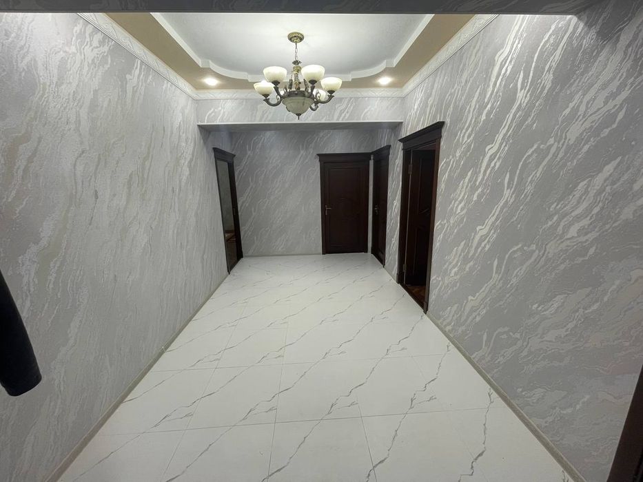 Сдаётся 5ти комнатная квартира на Эркин савдо