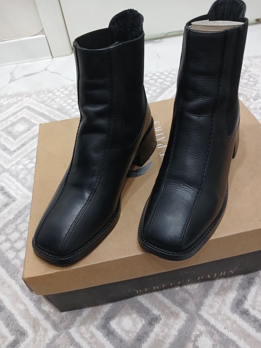 Продам осенние ботинки размер 37