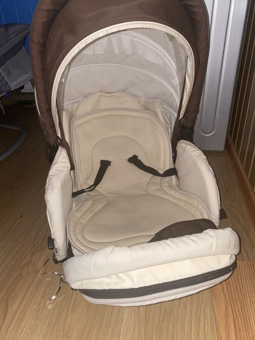 Продам коляску Tutis