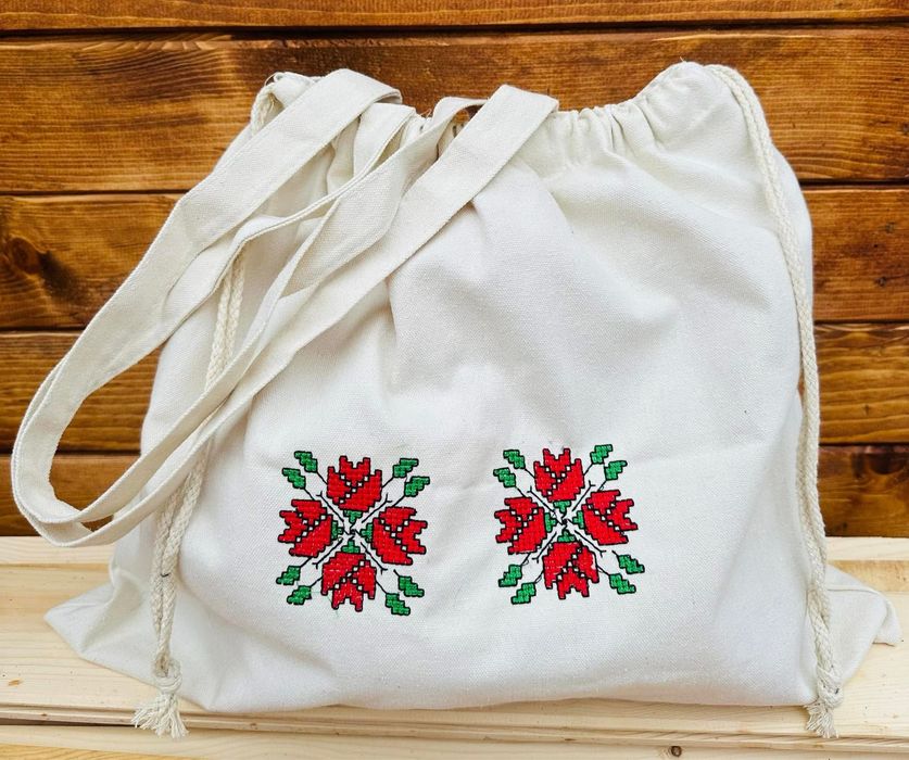 Чанта с бродирана шевица