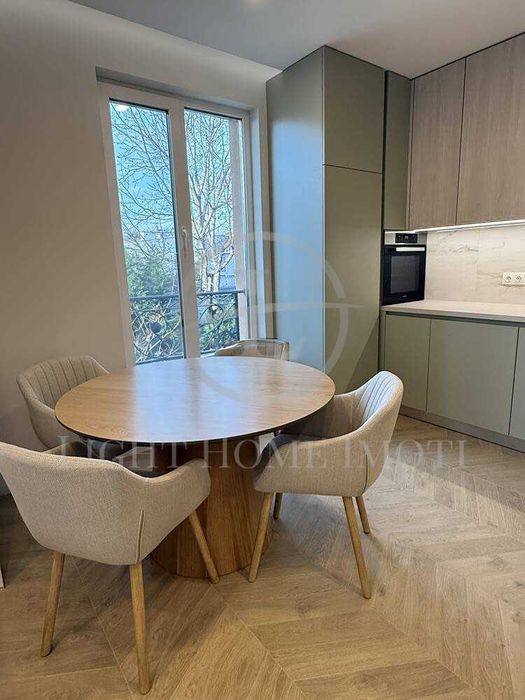 Реф. 3295 Двустаен Луксозно Обзаведен Апартамент / Христо Смирненски