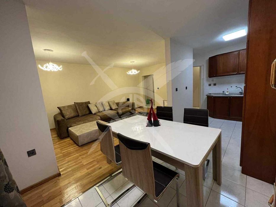 Дава се под наем Тристаен апартамент в София, Лозенец - 125 кв.м за 1246.44 € - Снимка #1