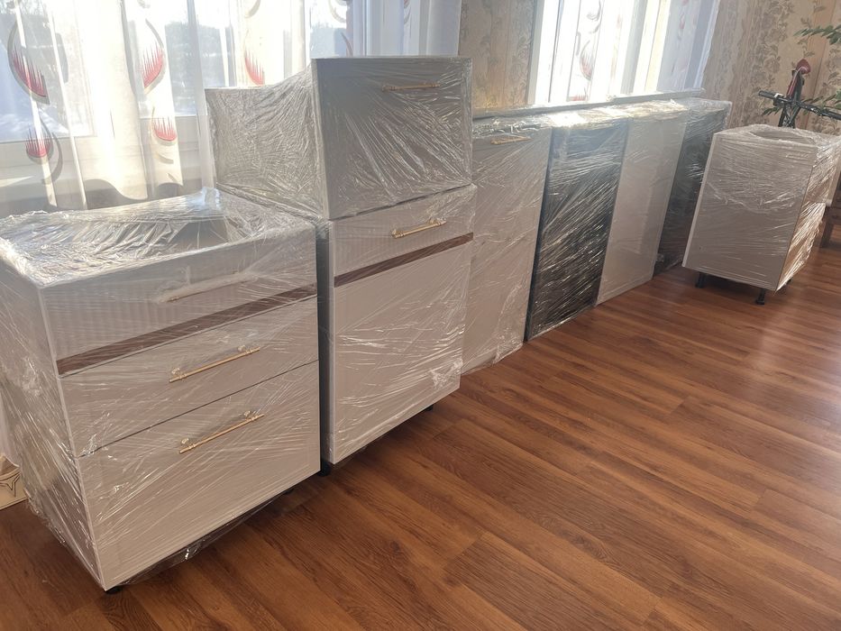 Кухонный гарнитур новый