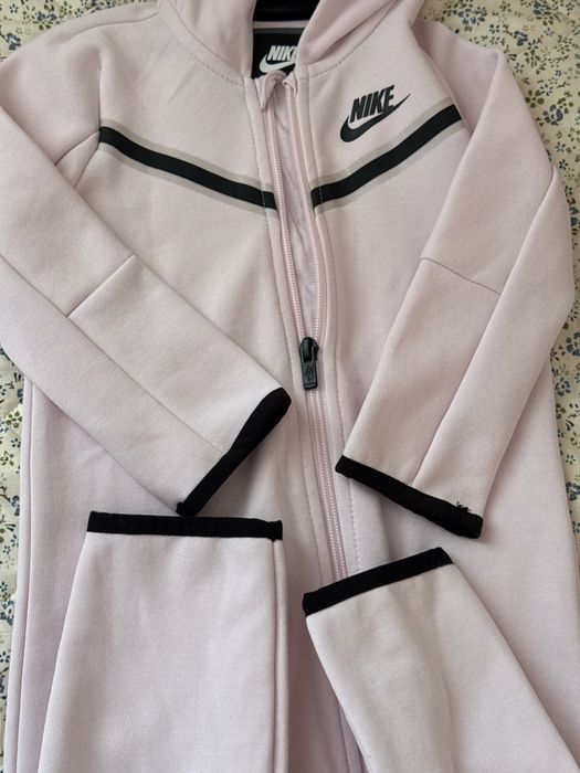 Nike Tech Fleece