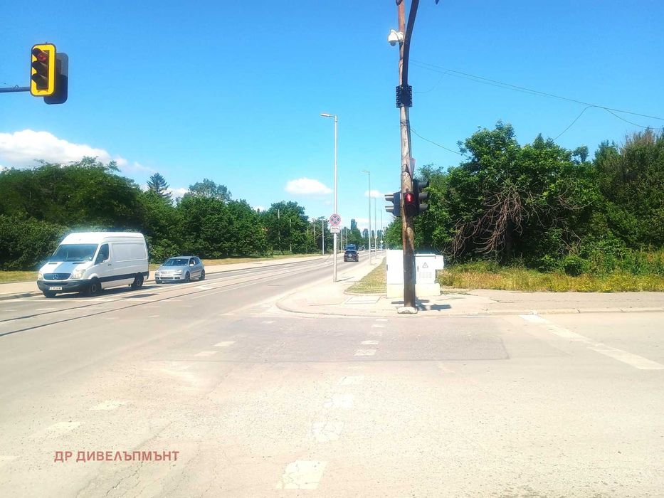 Продава се Парцел в София, НПЗ Искър - 639 кв.м за 211 €/кв.м - Снимка #1