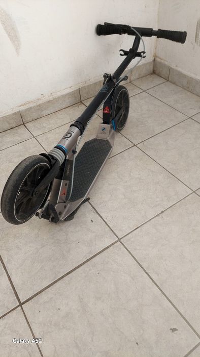 Vând trotineta Oxelo Town