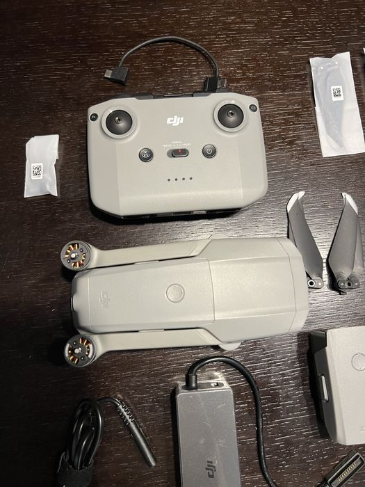 Дрон DJI Mavic Air 2 Fly More Combo