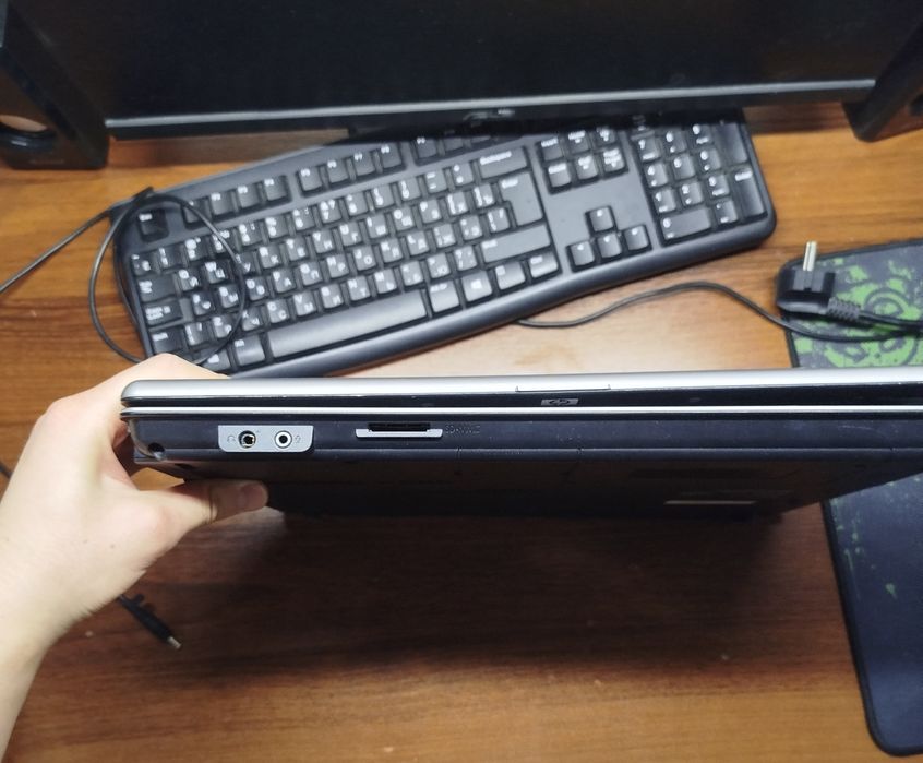 Продается б/у ноутбук hp