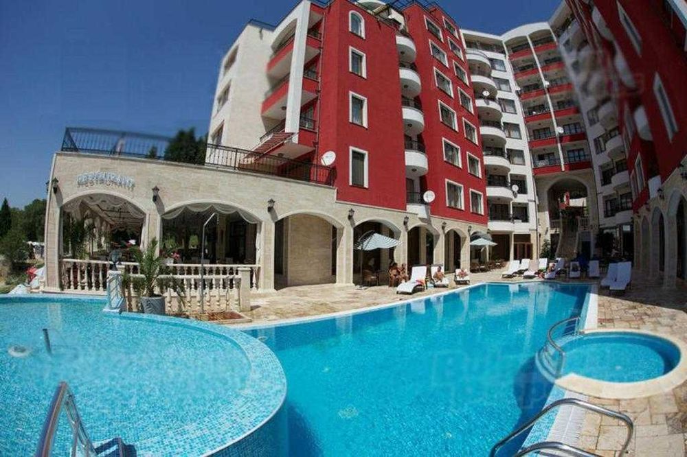 Продава се Тристаен апартамент в Несебър - 99 кв.м за 732 €/кв.м - Снимка #10