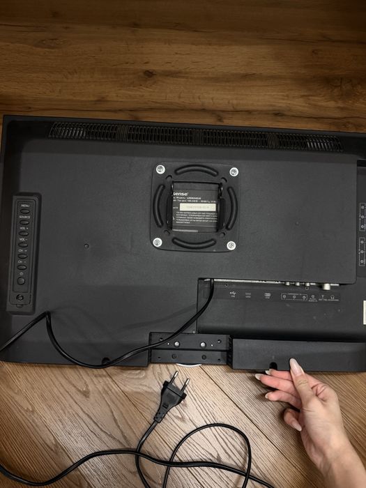 Продам телевизор Hisense