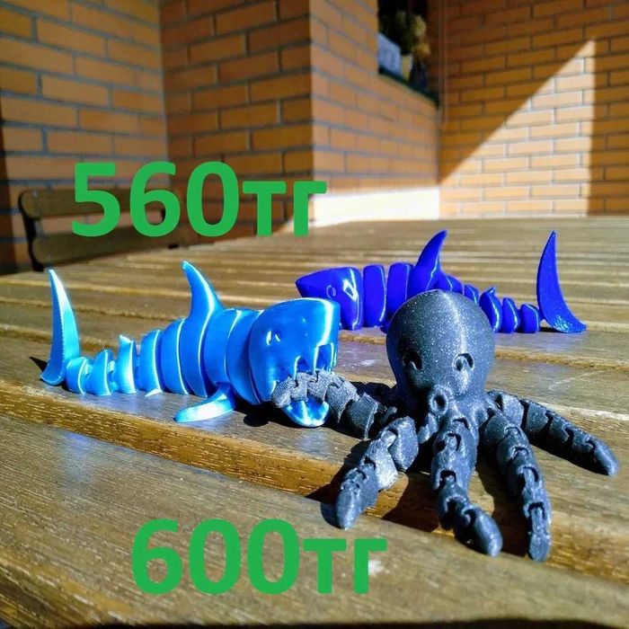 Игрушки брелки подвижные разные