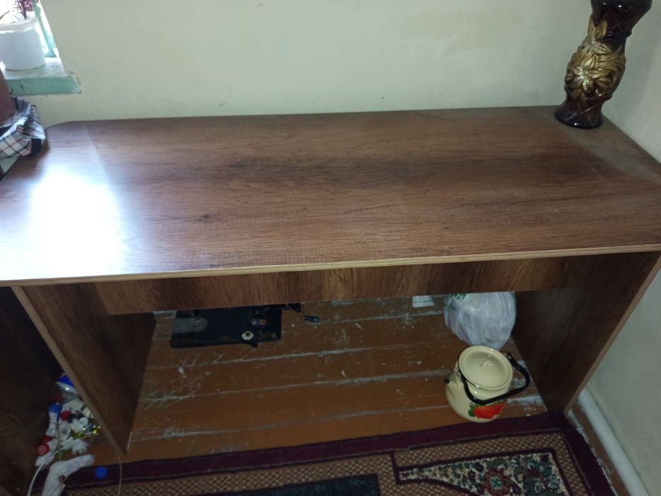 Offisni parta stol va stular