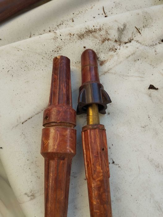 Сварочные соединитель и держак