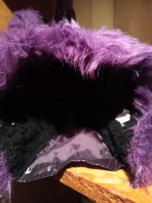 Апрески -много топли обувки,