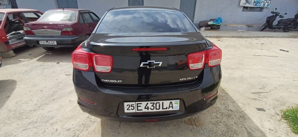 malibu 1 narxi 12200$