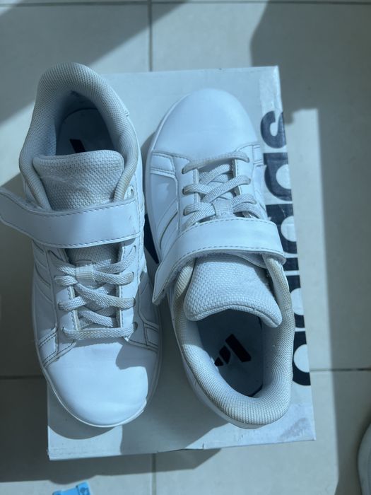Кеды белые adidas