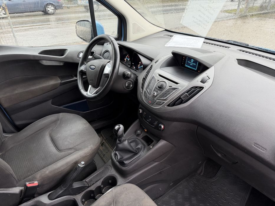 Ford Transit Courier